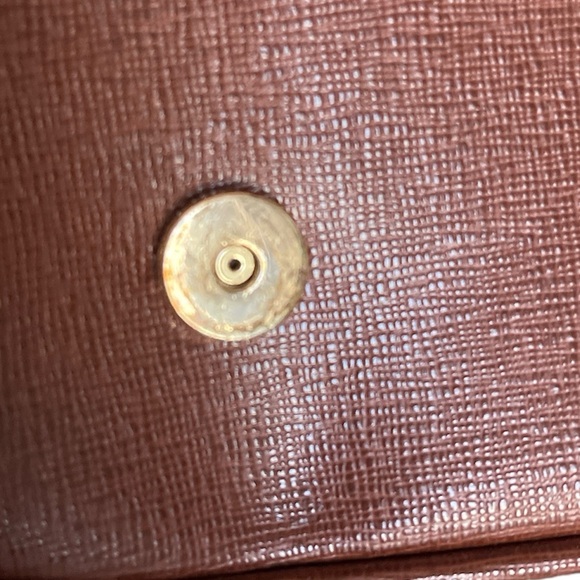 Dooney & Bourke Saffiano Leather Small Safari Crossbody Bag with Defect 0147 - Picture 4 of 13